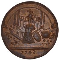Habsburg Birodalom 1743. Gúnyérem a háborús győzelmekre, Mária Terézia E: a királynő egy éjjeliedény tartalmát három térdeplő alakra önti / H: Trófeák. A szelvényben 1743., Br (15.43g/38mm) T:2 ph. Habsburg Monarchy 1743. Satirical coin of the War of the Austrian Succession and victories, Maria Theresia (15.43g/38mm) "DAS IST DAS VERITABLE UNGARISCH WASSER / 1743." C:XF edge error Huszár 1078.