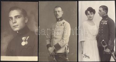 10 db régi, katonai tematikájú fotólap, különböző kitüntetésekkel