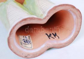 Kiss Roóz Ilona (1923-2010): Gyertyatartós női figura pár. Mázas kerámia, alján jelzett, hajszál rep...