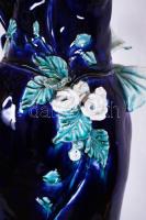 Morvay Zsuzsa (1946-): Női alakot formázó padlóváza, mázas kerámia, jelzés nélkül kiállítási darabok...