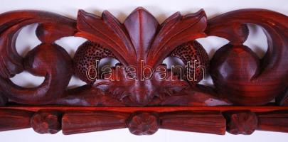 Egyedi készítésű dekoratív faragott fa keret, hibátlan állapotban, belső: 46×53,5 cm, teljes méret: ...