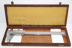 Etalon távolságmérő, eredeti fa dobozában, 24×9×2 cm