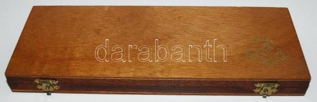 Etalon távolságmérő, eredeti fa dobozában, 24×9×2 cm