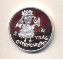 1998. 2000Ft Ag "UNICEF-A világ gyermekei" T:PP