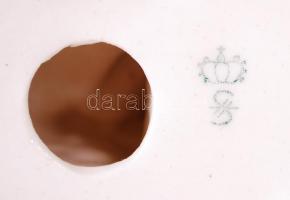 3 db Sitzendorf figura kettő sérült, a hölgy legyezővel hibátlan, jelzettek, m:9,15,16 cm