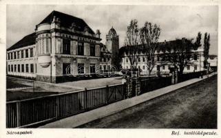 Sárospatak, Tanítóképző Főiskola (kis szakadás / small tear)