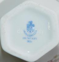 Négy darabos porcelán tétel, jelzettek, hibátlanok