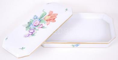 Herendi hosszúkás dobozka, kézzel festett, jelzett, hibátlan, 18×9 cm