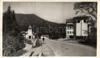 Tusnádfürdő (small tear)