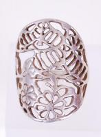 Áttört növényi díszítésű szecessziós ezüst (Ag) gyűrű / 
Pierced silver ring with floral ornaments, ...