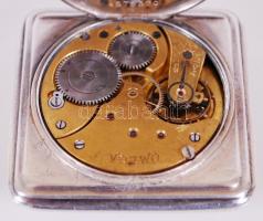 cca 1910 Szögletes ezüst Omega zsebóra hibátlan számlappal,  szép állapotban, hátoldalt dombormíves ...