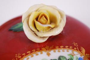 Herendi nagy bonbonier, kézzel festett, jelzett, apró hiba a rózsákon, m:15 cm, d:17 cm