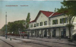 Kunszentmiklós vasútállomás (kis szakadás / small tear)