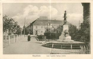 Keszthely Festetich szobor