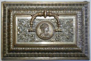 Cca 1890 Gazdagon díszített fémkazetta, német, m:13 cm, h:20 cm, sz:14 cm