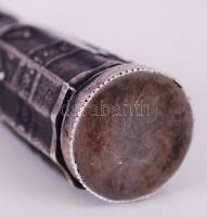 cca 1850-1900 Távol-keleti nőt formáló, finoman megmunkált ezüst (Ag) tűtartó 13 latos tisztaságjelz...