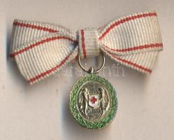 1914. "Vörös Kereszt Bronz Díszérme" aranyozott miniatűr medál mellszalaggal T:1-
