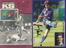 25 db modern, focis tematikájú motívumlap, többön aláírás is található (nem mind képeslap)