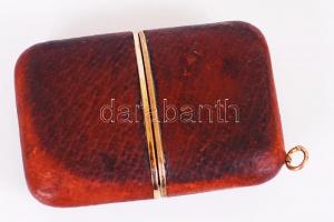 Stowa Convertible elegáns utazóóra bőrborítású tokban, láncra akasztható, kiválóan működik. A hátulj...