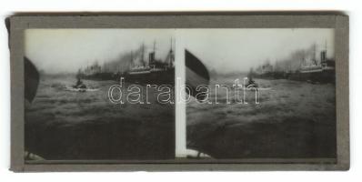 cca 1910 Hajók, kikötők 17 db sztereó üvegpozitív / Stereophotos on glass: ships, ports