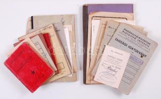 27 db érdekes igazolvány