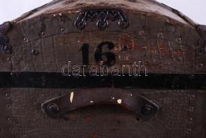 cca 1916 Eredeti katonaláda teljesen ép, kulccsal, egyik bőrszíj szakadt /
cca 1916 Original k.u.k. ...