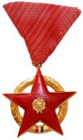 1957. "Vörös Csillag Érdemrend" aranyozott peremű zománcozott bronz kitüntetés mellszalagon, 1574 adományozás T:1- Hungary 1957. "Order of The Red Star" with 1957 coat of arms on ribbon, gilt enamelled Br decoration, only 1574 pieces of this version C:AU