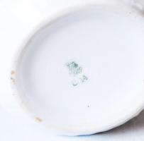 Zsolnay bögre, népies jelenettel, jelzettek, hibátlanok, matricás, m:9 cm, d:9 cm