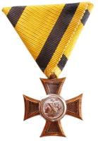 1913-1918. "Katonai Legénységi Szolgálati Jel II. osztálya" hadifém kitüntetés szalaggal T:2 Hungary 1913-1918. "Military Service Medal 2nd class" with ribbon C:XF