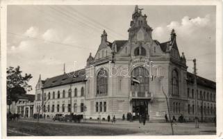 Nagyszalonta Town Hall