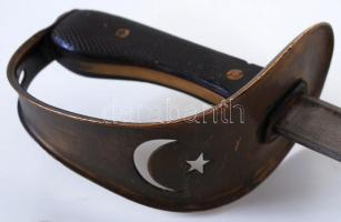 1910 1890-es mintájú török legénységi kard. Pengetőben arab nyelvű beütés "Karl Eichhorn Rossba...