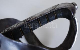 XIX. sz. Lovassági kard hüvellyel /
XIXth century cavalry sword 106 cm