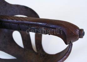 XIX. sz. Lovassági kard hüvellyel közepes állapotban /
XIXth century cavalry sword 98 cm