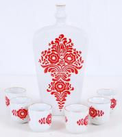 Matricás díszítésű, jelzett Alföldi porcelán pálinkás készlet: egy kulacs és 6db kupica /  Porcelain pálinka set: flask and 6 shot glasses