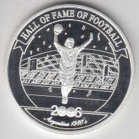 Uganda 2006. 2000Sh Ag "A labdarúgás halhatatlanjainak csarnoka - Argentína 1980-as évek" T:PP Uganda 2006. 2000 Shilling Ag "Hall of Fame of football - Argentina 1980s" C:PP