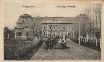 Nyíregyháza Lovassági laktanya (kis szakadás / small tear)