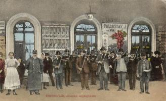 Érsekújvár railway station, gypsy musicians, the advertisement of Palugyay's viticulture, restaurant (EK)