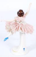 Balerina, Capodimonte , kézzel festett, olasz, jelzett, apró lepattanások több helyen, m:13 cm