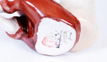 Drasche olvasó fiú, kézzel festett, jelzett, hibátlan, m:9 cm, h:11 cm