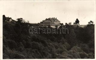 Uzsok Sporthotel near the border