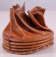 Kézműves bőr dohányzacskó / 
Leather tobacco bag