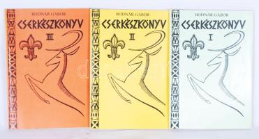 Bodnár Gábor: Cserkészkönyv I-III. Bp., 1989, Püski. Kiadói papírkötésben, illusztrált