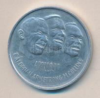 Amerikai Egyesült Államok 1969. "Apolló 11 - Az első emberek a Holdon" Al emlékérem (35mm) T:2 USA 1969. "Apollo 11 - The First Men on the Moon" Al medallion (35mm) C:XF