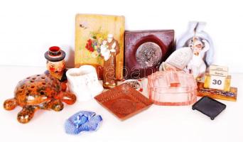 Egy cipősdoboznyi érdekes vegyes tétel hagyatékból