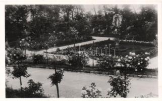 Budapest XII. Svábhegy; Isteni szeretet leányainak rendháza, park