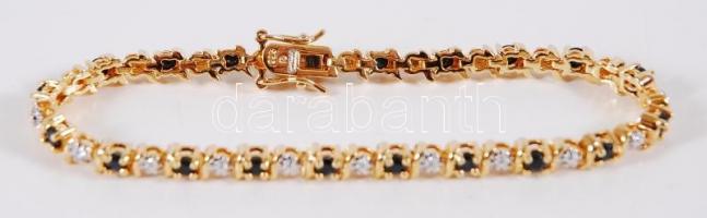 Tűzaranyozott ezüst (Ag.) karkötő szintetikus kövekkel, tokban, h:19 cm, bruttó: 13,3 g