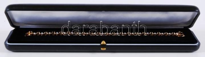 Tűzaranyozott ezüst (Ag.) karkötő szintetikus kövekkel, tokban, h:19 cm, bruttó: 13,3 g