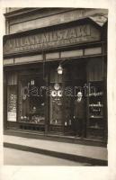 Villanyműszaki és háztartási cikkek boltja, fotó