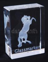 Lovat ábrázoló kristálytömb díszdobozban, 8x6x3cm