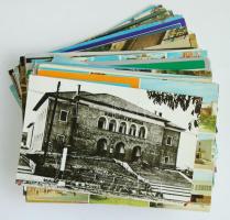 100 db modern, külföldi városképes lap / 100 modern foreign city postcards